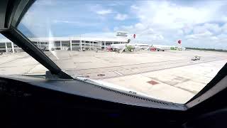 Despegue de Cancún con la vista del Piloto con Viva Aerobus [upl. by Akcinehs]