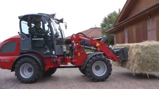 Weidemann kniklader 1880 en shovel 2080 paardenstal [upl. by Jenelle908]